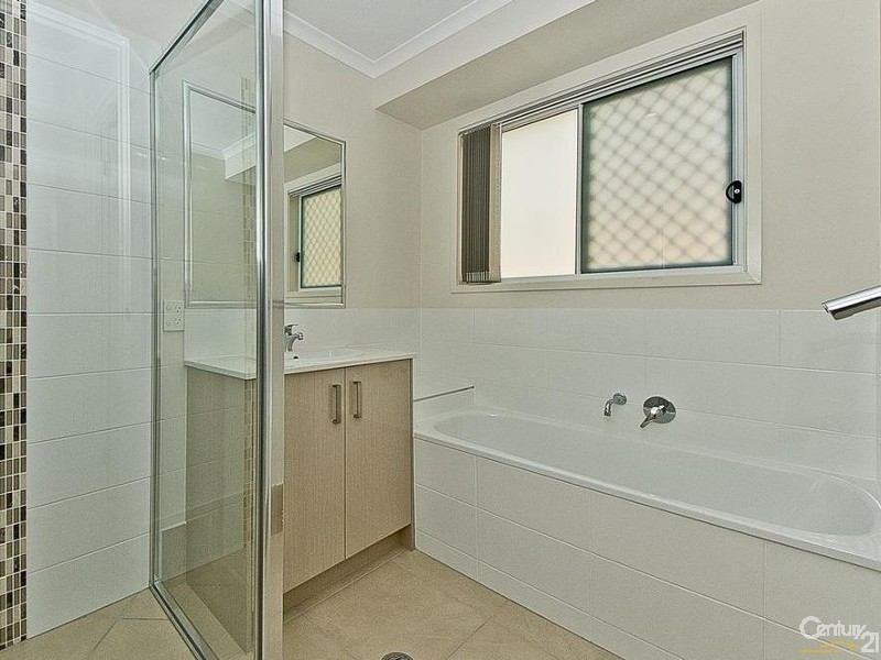 143 Cedar Creek Road, Upper Kedron QLD 4055