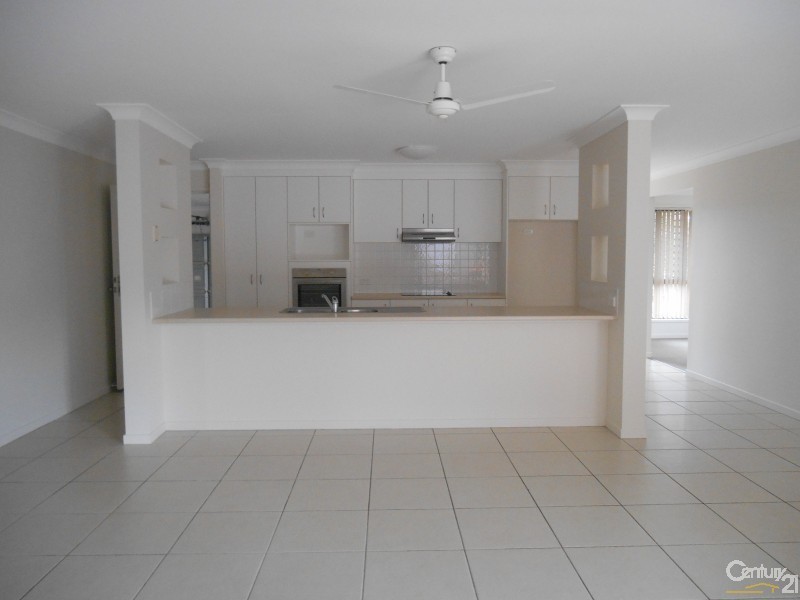 15 Tenzing Court, Warner QLD 4500