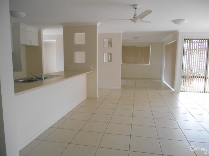 15 Tenzing Court, Warner QLD 4500