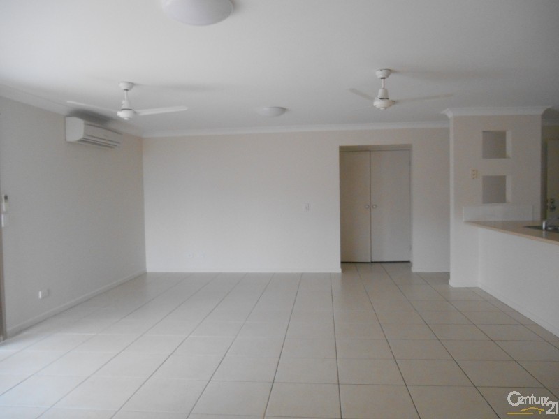 15 Tenzing Court, Warner QLD 4500