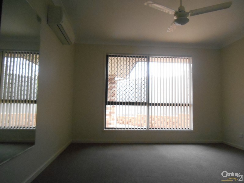 15 Tenzing Court, Warner QLD 4500