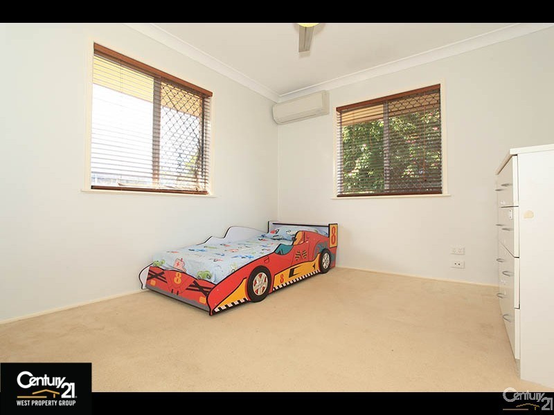 11 Gertrude Street, Strathpine QLD 4500