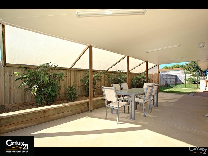 11 Gertrude Street, Strathpine QLD 4500