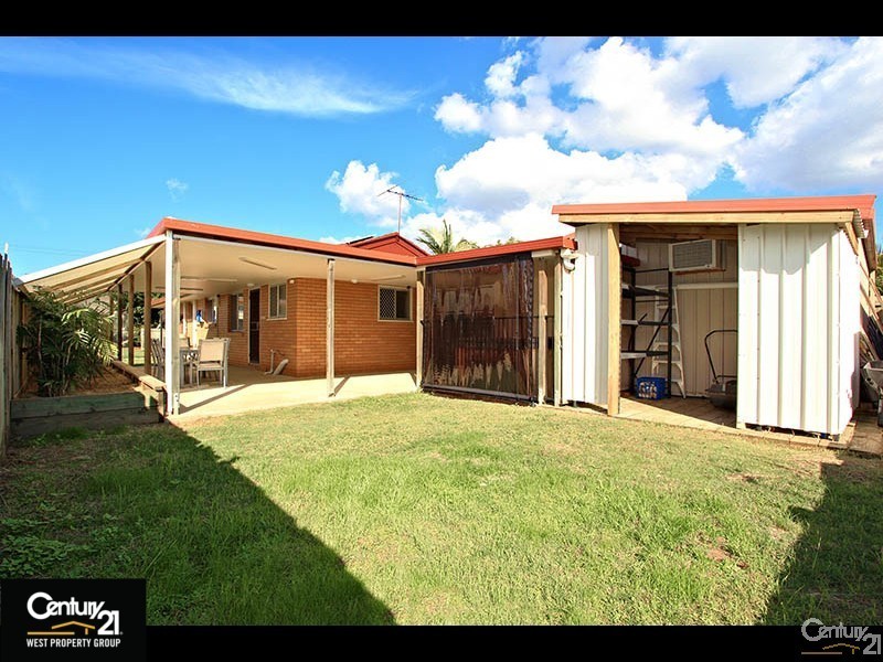 11 Gertrude Street, Strathpine QLD 4500