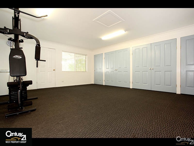 11 Gertrude Street, Strathpine QLD 4500