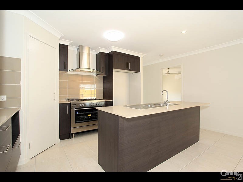 15 Wedge Tail Court, Griffin QLD 4503