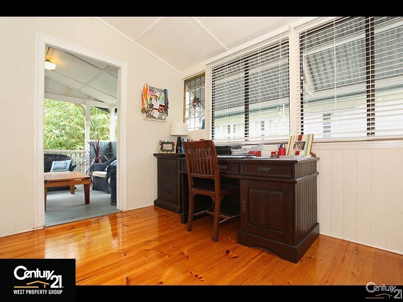 53 Pascoe Street, Mitchelton QLD 4053