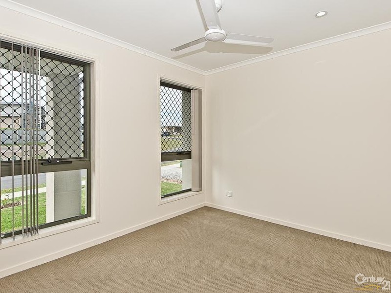 16 Junction Road, Griffin QLD 4503