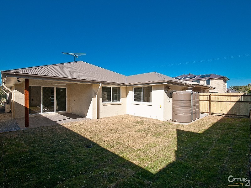 42 Caspian Parade, Warner QLD 4500