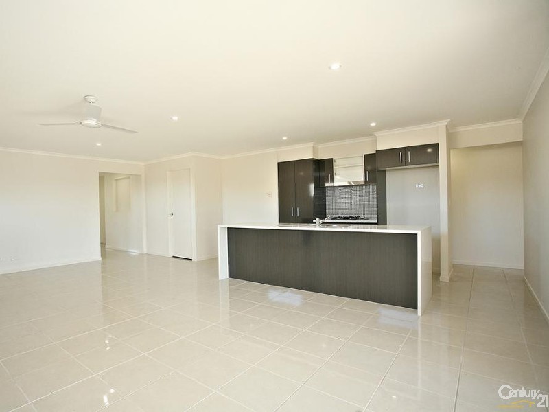 10 Moor Circuit, Warner QLD 4500