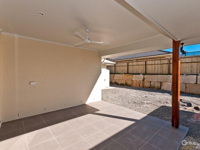 10 Moor Circuit, Warner QLD 4500