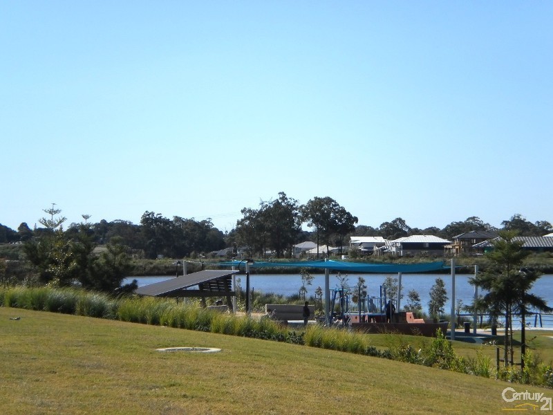 10 Moor Circuit, Warner QLD 4500