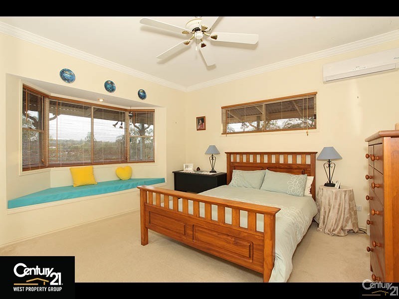 12 Harley Court, Eatons Hill QLD 4037