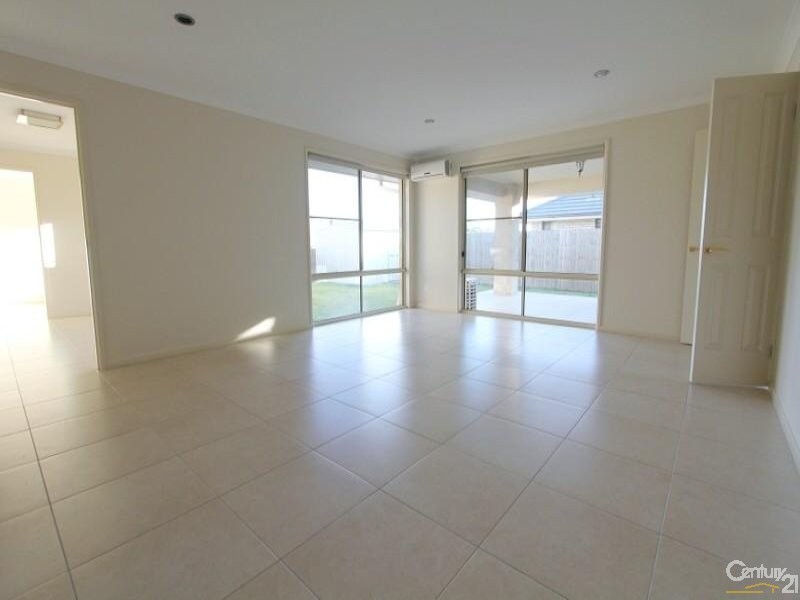 43 Barambah Circuit, Warner QLD 4500