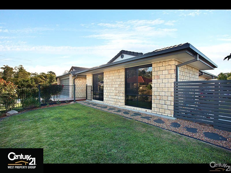 4 Fenton Close, Warner QLD 4500