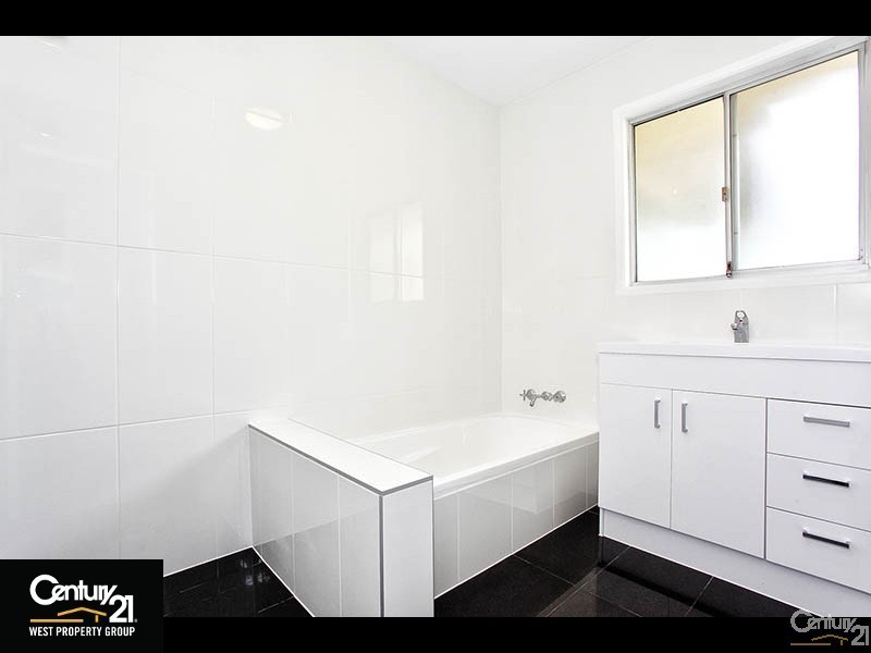 1220 Old North Crescent, Strathpine QLD 4500