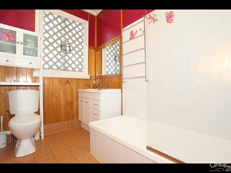 97 Samsonvale Road, Strathpine QLD 4500