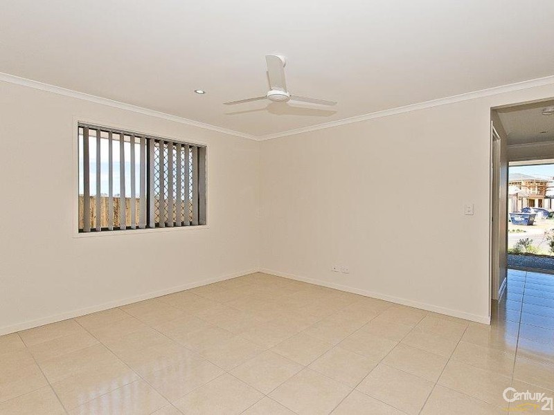 24 Mannikin Street, Griffin QLD 4503