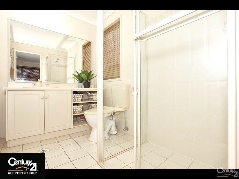 2 Teatree Ct, Warner QLD 4500