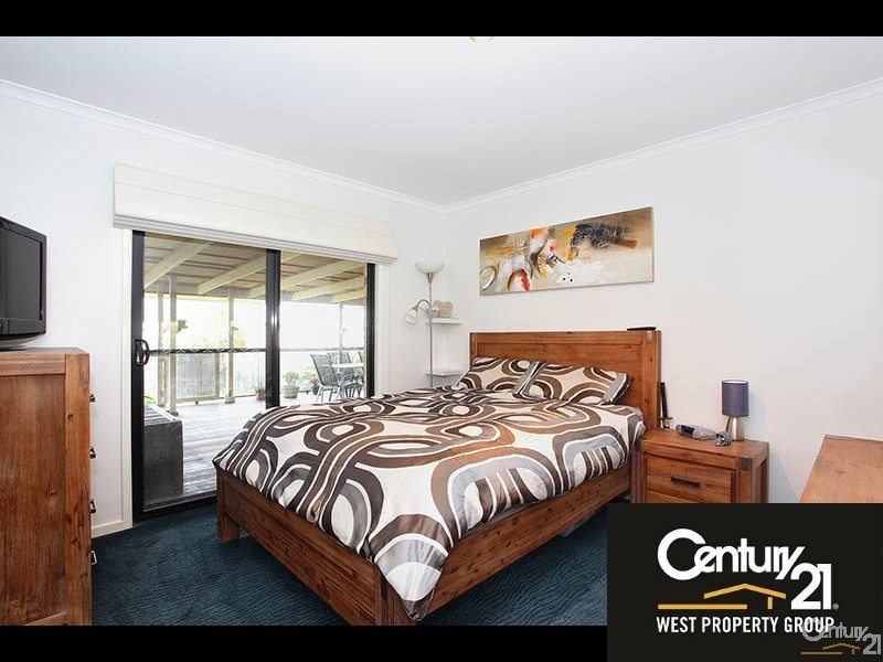 9 Meander Street, Warner QLD 4500