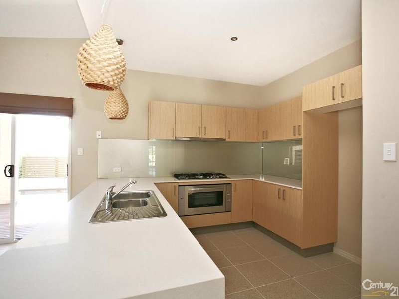 31 Como Street, Warner QLD 4500