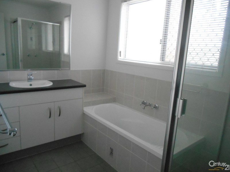 12 Pike Lane, Warner QLD 4500