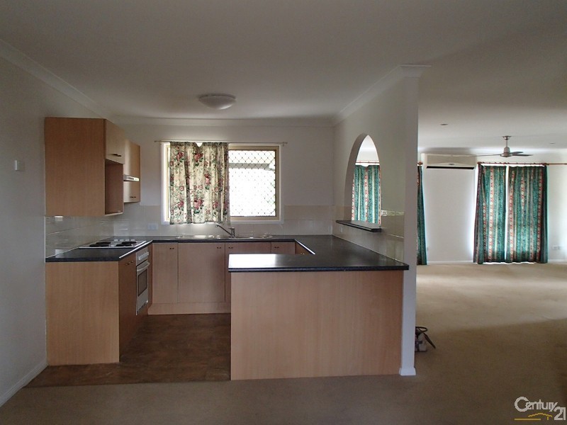 2 Blue Mountain Crescent, Warner QLD 4500