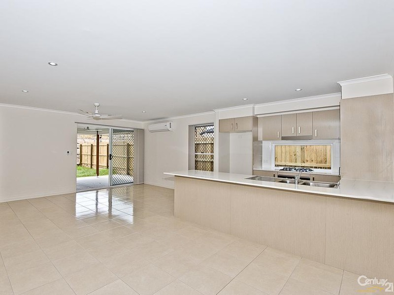 20 Mckenzie Place, Warner QLD 4500