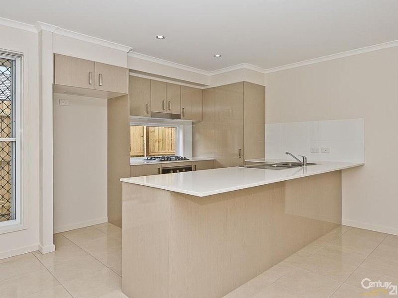 20 Mckenzie Place, Warner QLD 4500