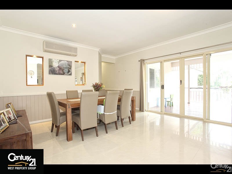 6 Heron Close, Cashmere QLD 4500