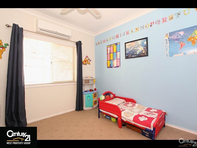 6 Heron Close, Cashmere QLD 4500