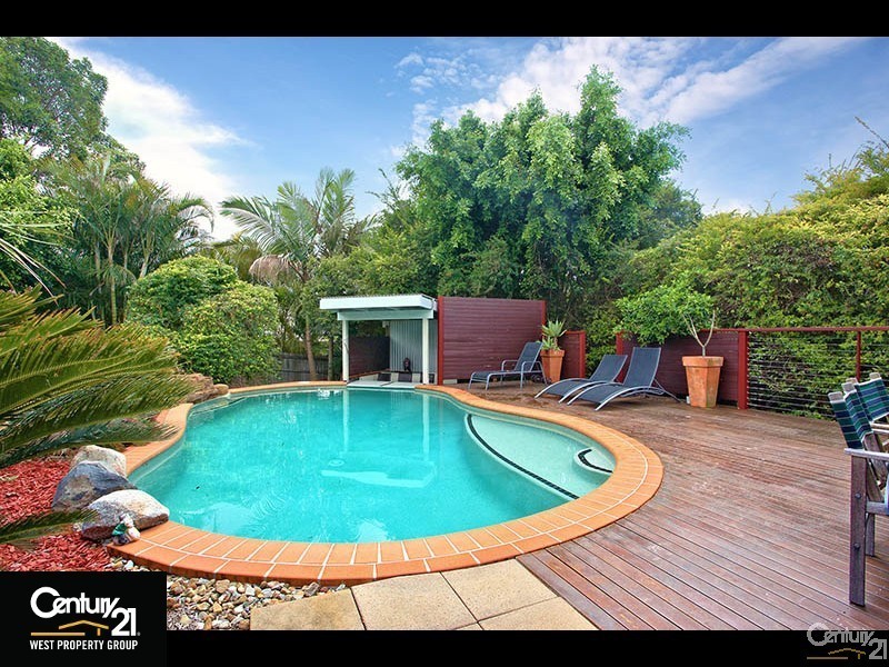 6 Heron Close, Cashmere QLD 4500