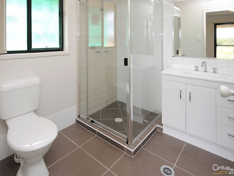 39 Rolland Parade, Warner QLD 4500