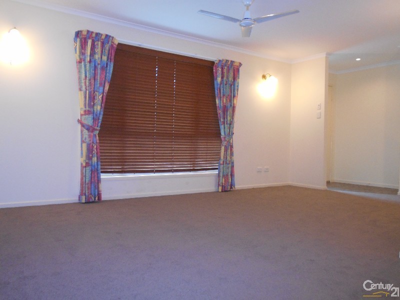 2 Elwood Court, Eatons Hill QLD 4037