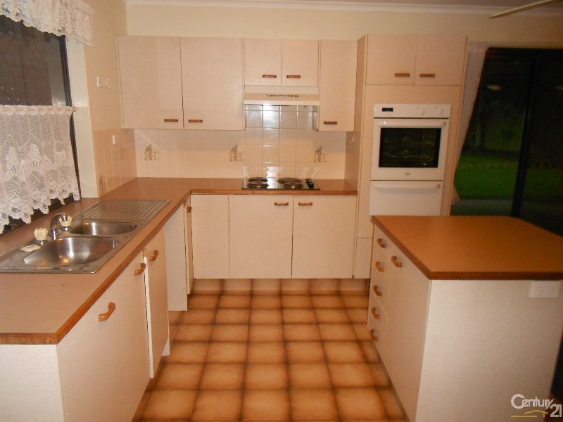 23 Kingfisher Street, Albany Creek QLD 4035