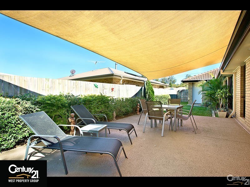 26 Fir Place, Warner QLD 4500