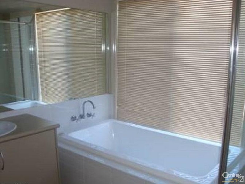 11 Dean Street, Bray Park QLD 4500