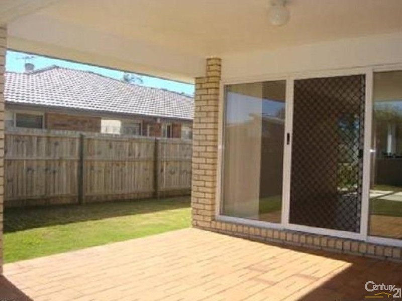 11 Dean Street, Bray Park QLD 4500