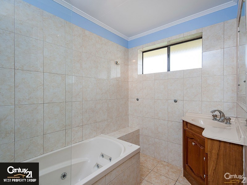 43 Nuttall St, Lawnton QLD 4501