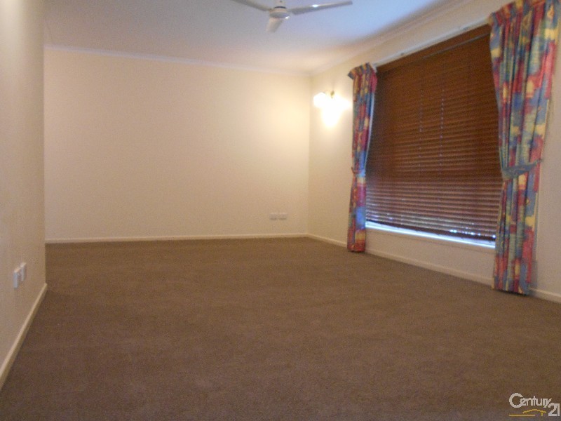 2 Elwood Court, Eatons Hill QLD 4037