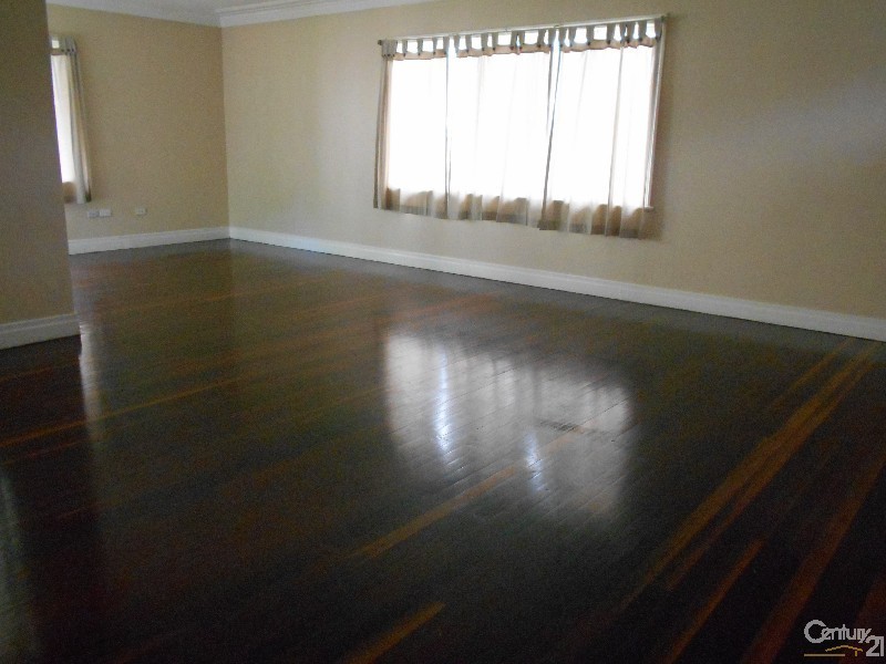 15 Sussex Street, Mitchelton QLD 4053