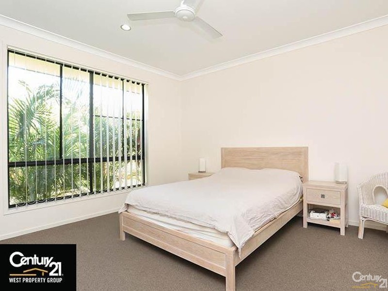 16 Morene Crescent, Warner QLD 4500