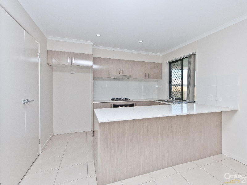 2 Champion Crescent, Griffin QLD 4503