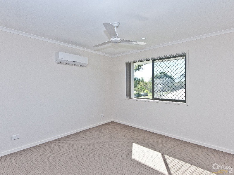 2 Champion Crescent, Griffin QLD 4503
