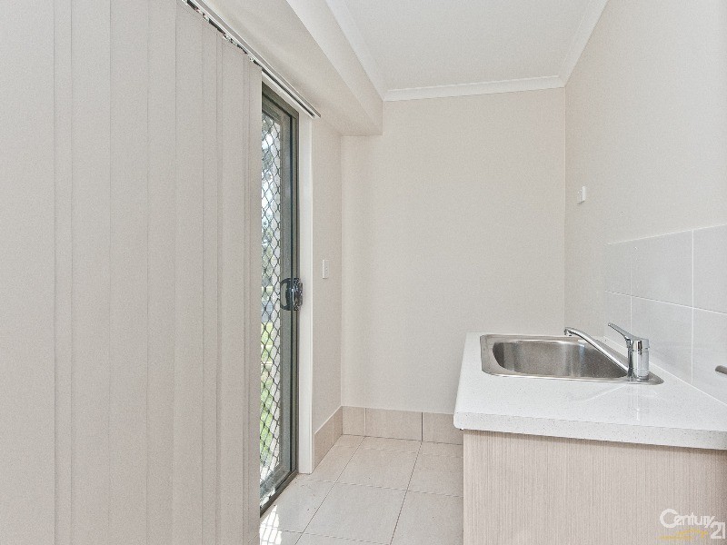 2 Champion Crescent, Griffin QLD 4503