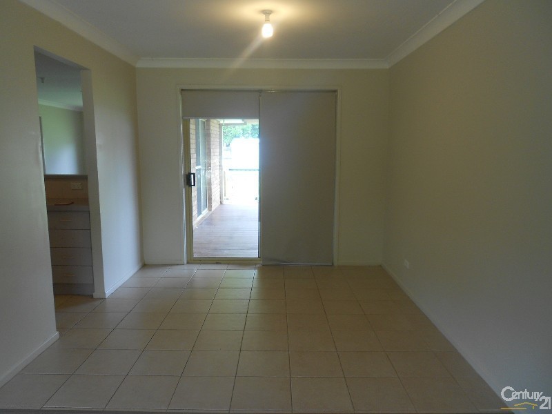 8 Coops Place, Joyner QLD 4500