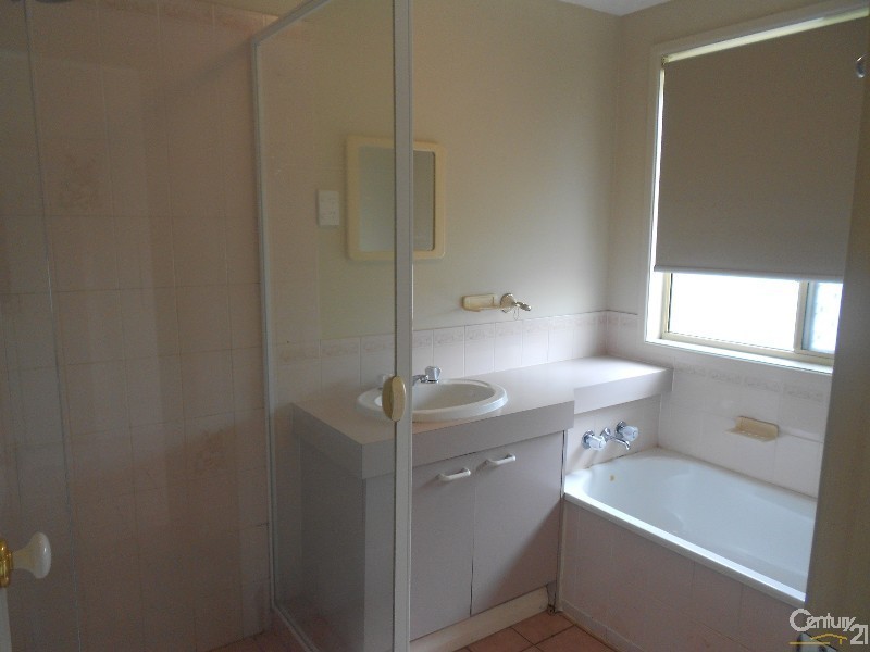 8 Coops Place, Joyner QLD 4500