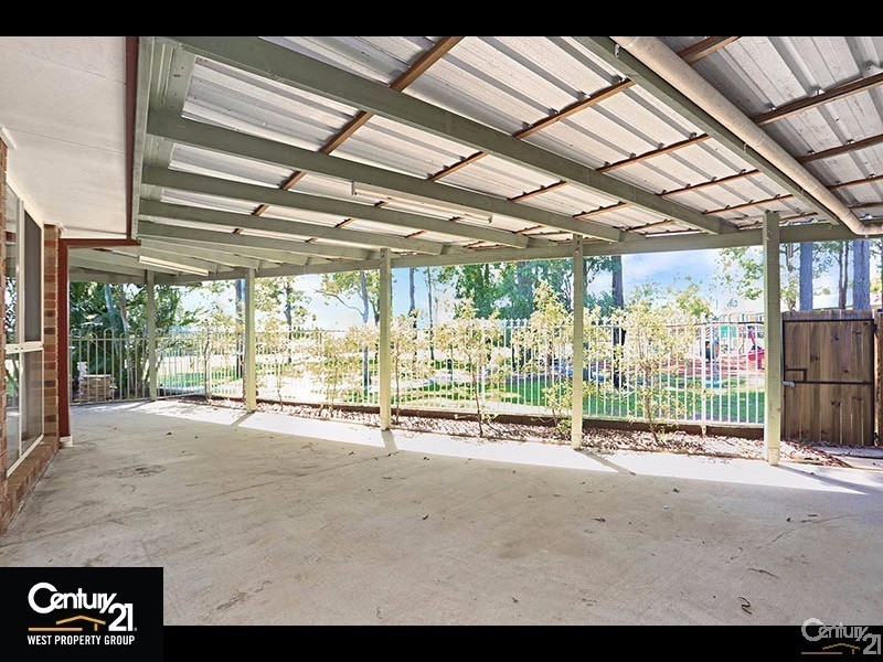 9 Pride Court, Warner QLD 4500