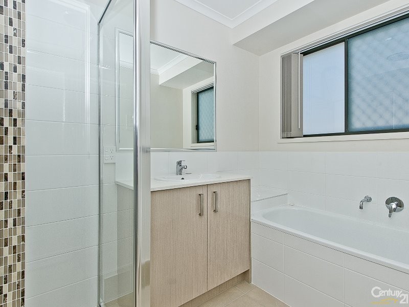 13 St Helen Crescent, Warner QLD 4500