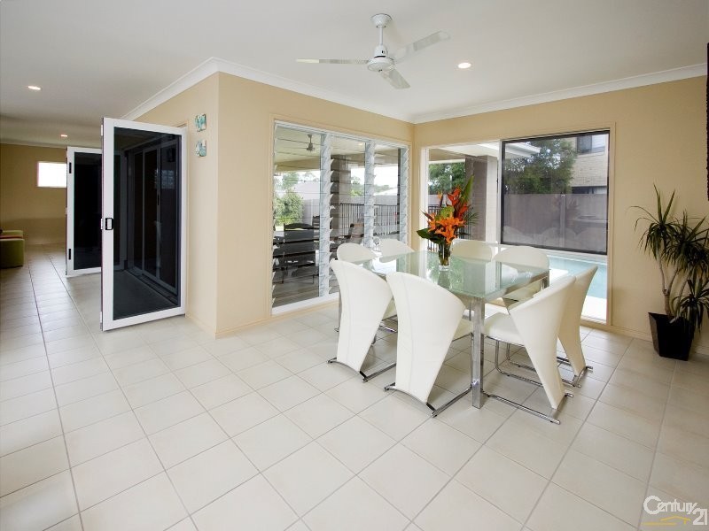 10 Hillside Court, Joyner QLD 4500